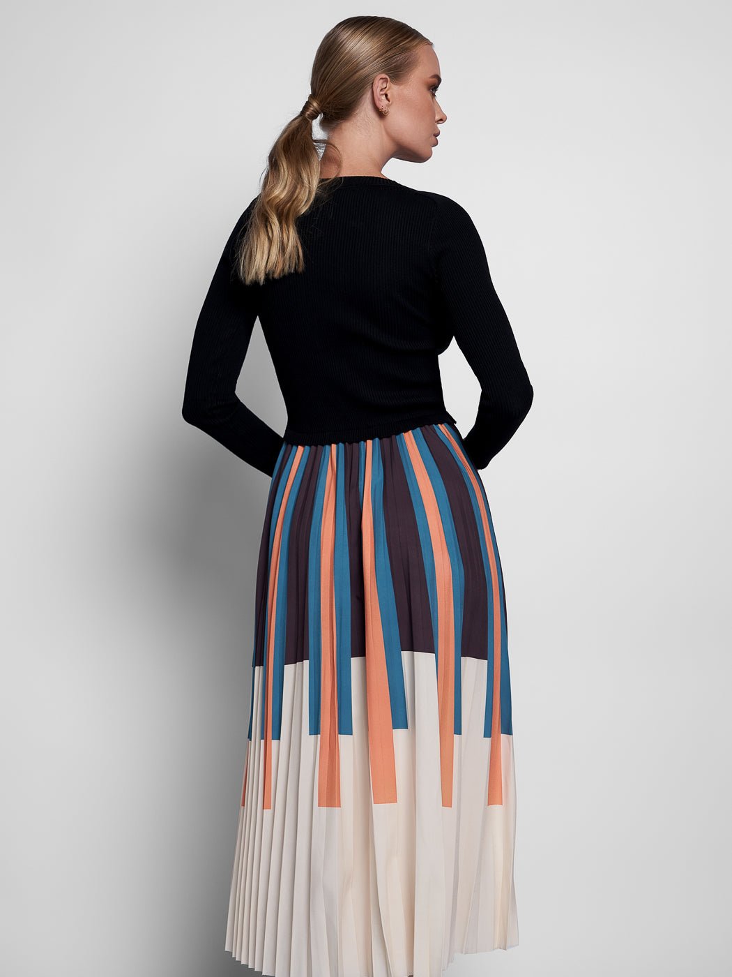 Deora Knitted Midi Dress - Glory Connection